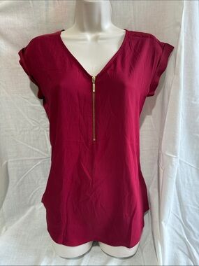 Express Women's V-Neck Zip Front Blouse - Raspberry